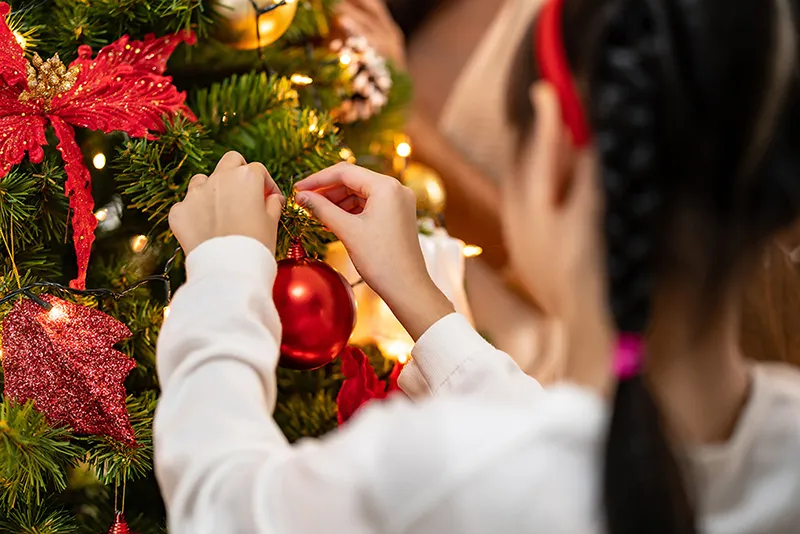 2023年12月24日(日)の「クリスマスイブ」は、心に残る贈りものを。