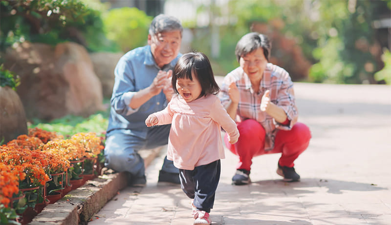 祖父母への贈り物なら認知症予防にもなる写真パズルを