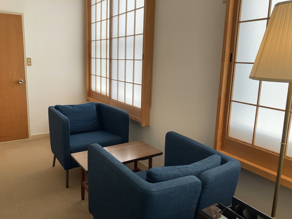 御宿 海楽 ソファ