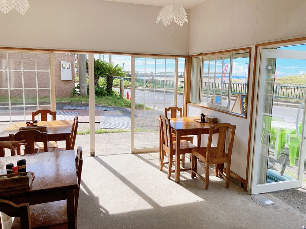 御宿町 シーサイドハウス・オカベ 開放的な空間