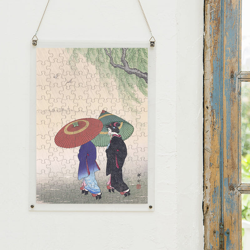 「雨の中の二人の女（小原古邨）」パズルをインテリアとして飾る