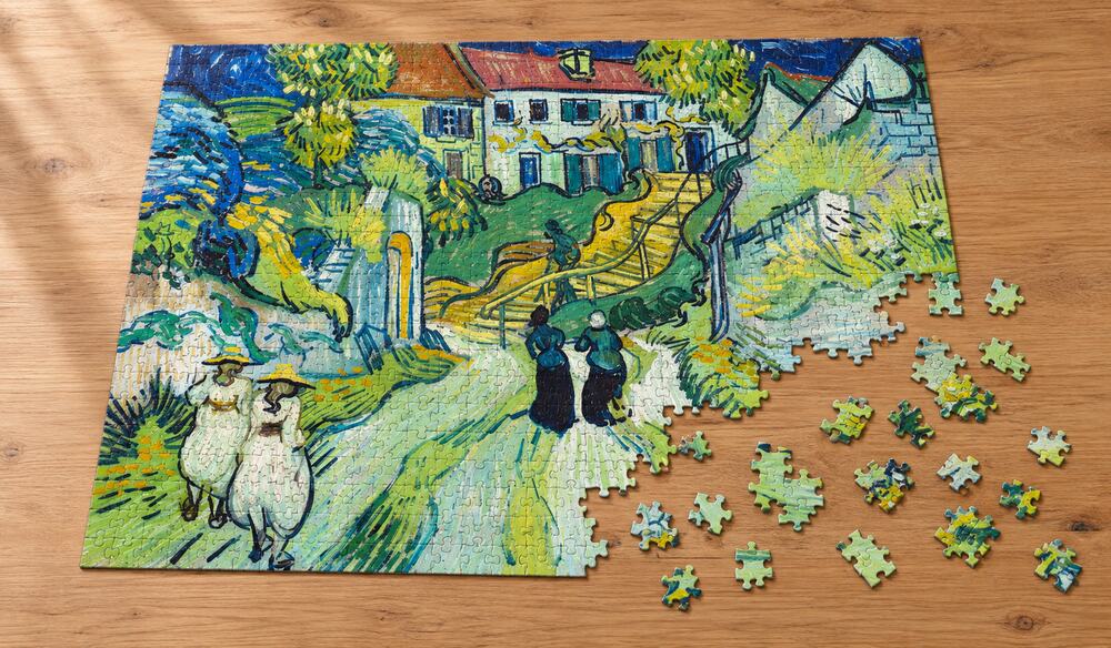 ゴッホ「オーヴェールの階段」の組み立て途中を表したアートパズルのイメージ